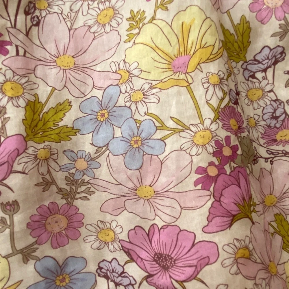 Aureum Designer's Floral Henley Puff Sleeve Blouse (NWOT) Size Small - Picture 8 of 15